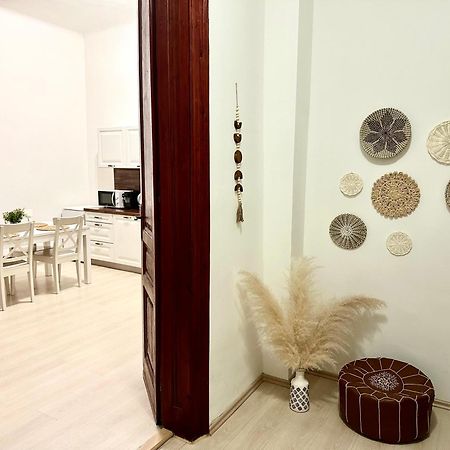 Apartment In Historical Part - Old Town Top Address Братислава Екстер'єр фото