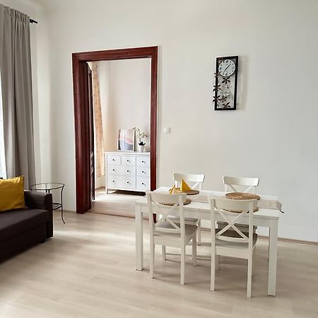 Apartment In Historical Part - Old Town Top Address Братислава Екстер'єр фото