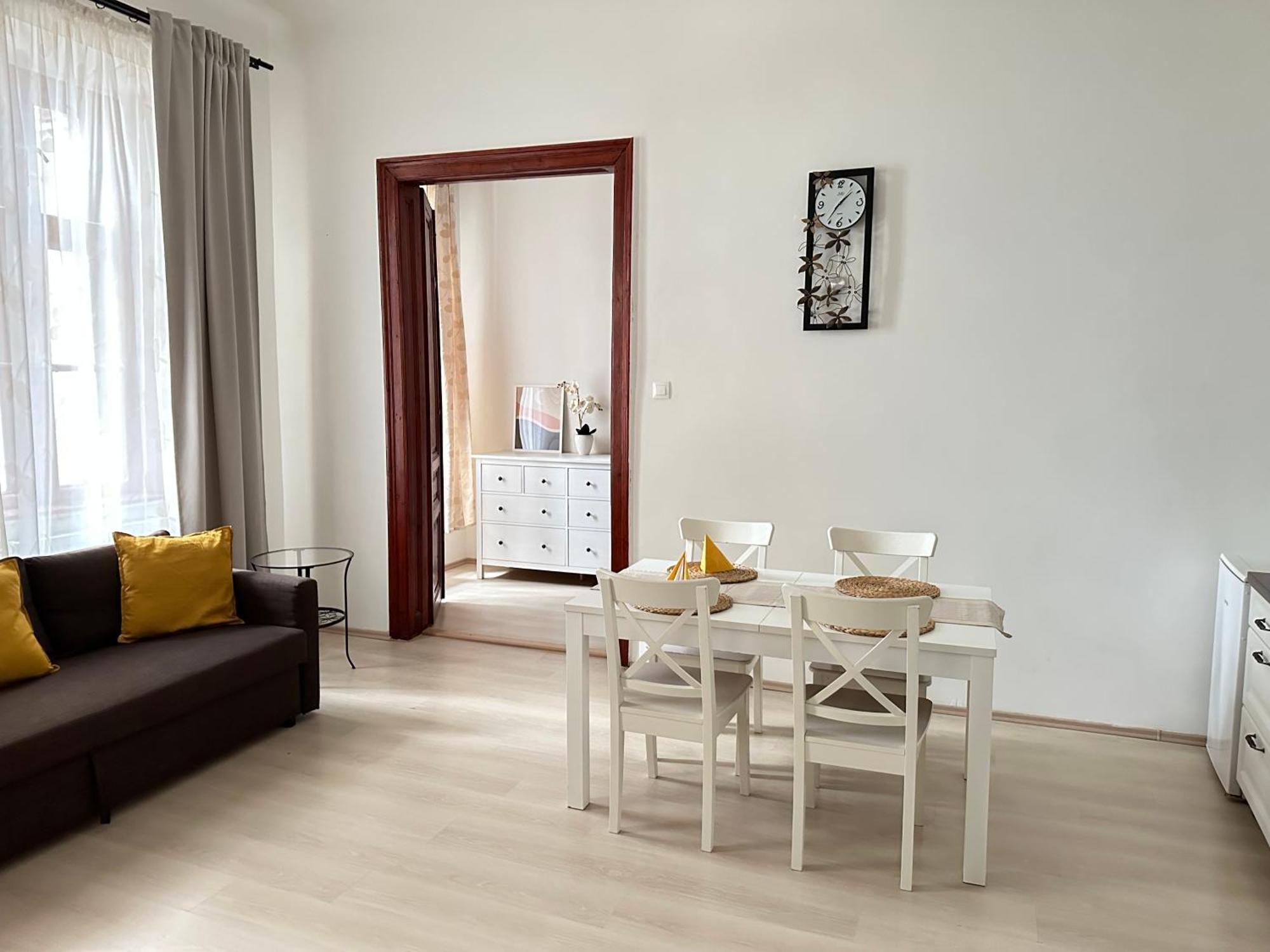 Apartment In Historical Part - Old Town Top Address Братислава Екстер'єр фото