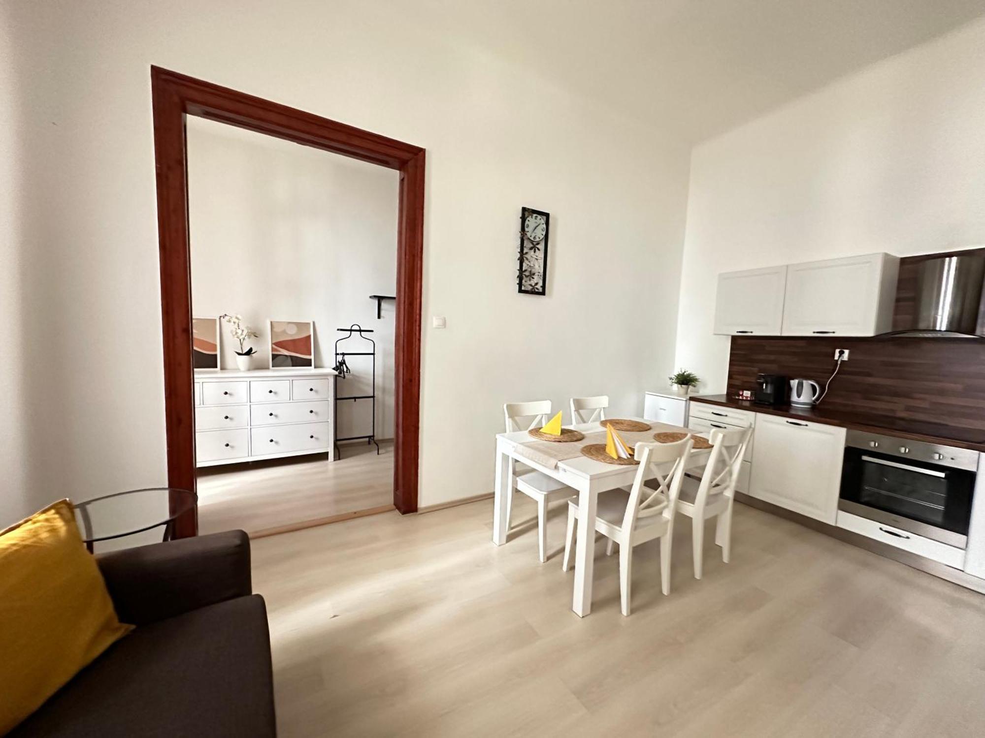 Apartment In Historical Part - Old Town Top Address Братислава Екстер'єр фото